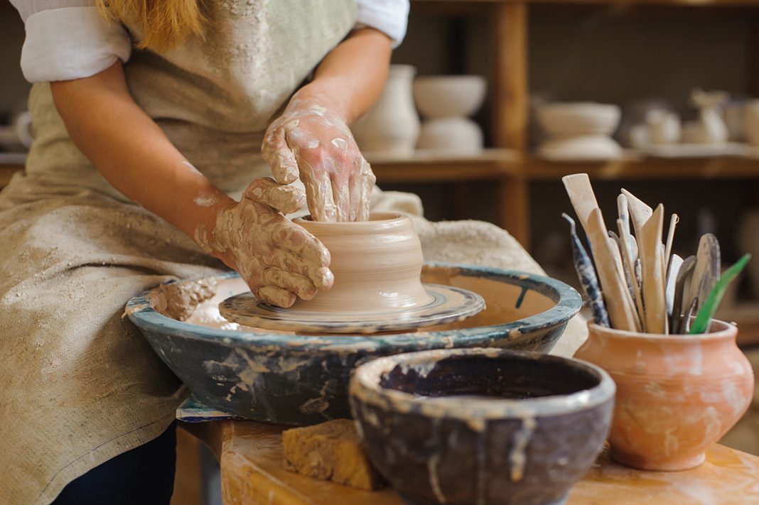 Workshop Pottery dan Candle Making Lagi Digemari Anak Muda Bekasi