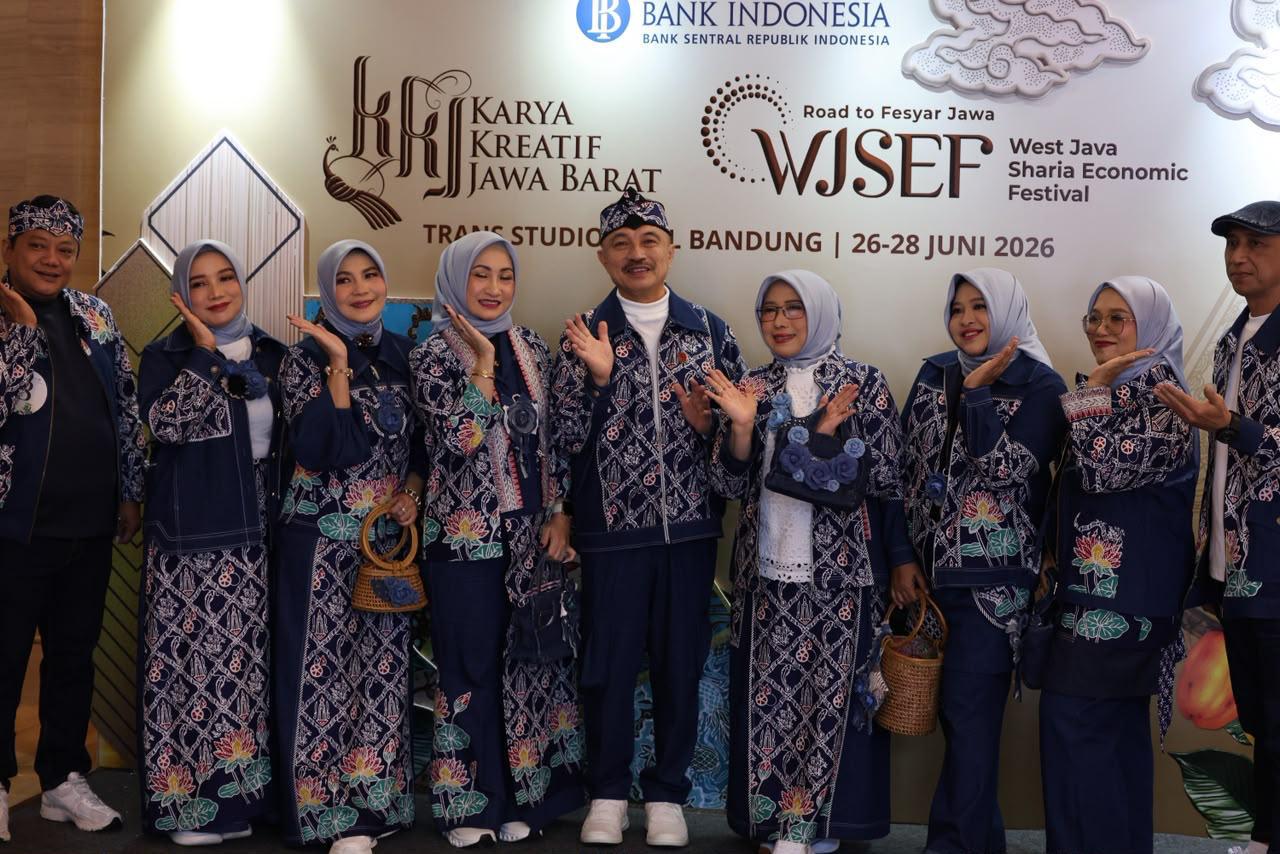 Kota Bekasi Raih Juara Fashion Show PKJB 2026, Tampil Memukau di Sunda Karsa Fest Jawa Barat