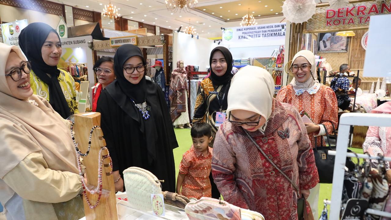 Dekranasda Kota Bekasi Bawa Delapan Merek Lokal ke Panggung Nasional
